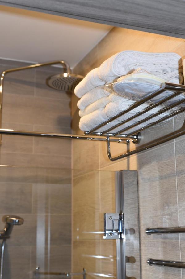 Hotel Sacvoyage Lwów Zewnętrze zdjęcie