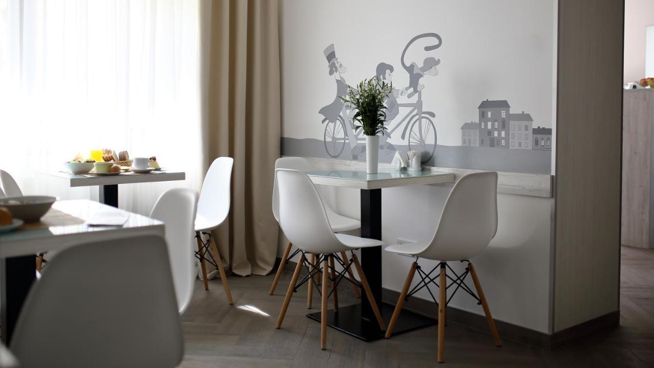 Hotel Sacvoyage Lwów Zewnętrze zdjęcie